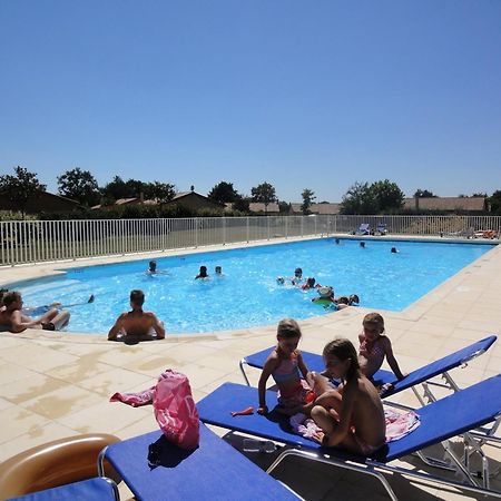 Domaine Les Forges Hotell Exteriör bild